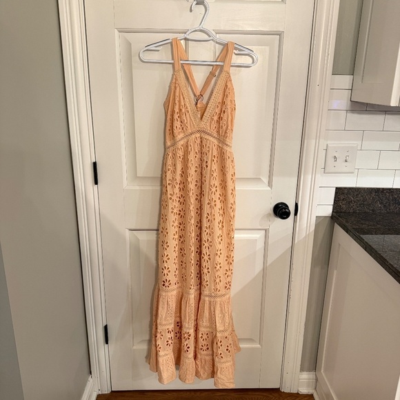 A Collective Story eyelet Midi Dress peach 31855 - Picture 2 of 8